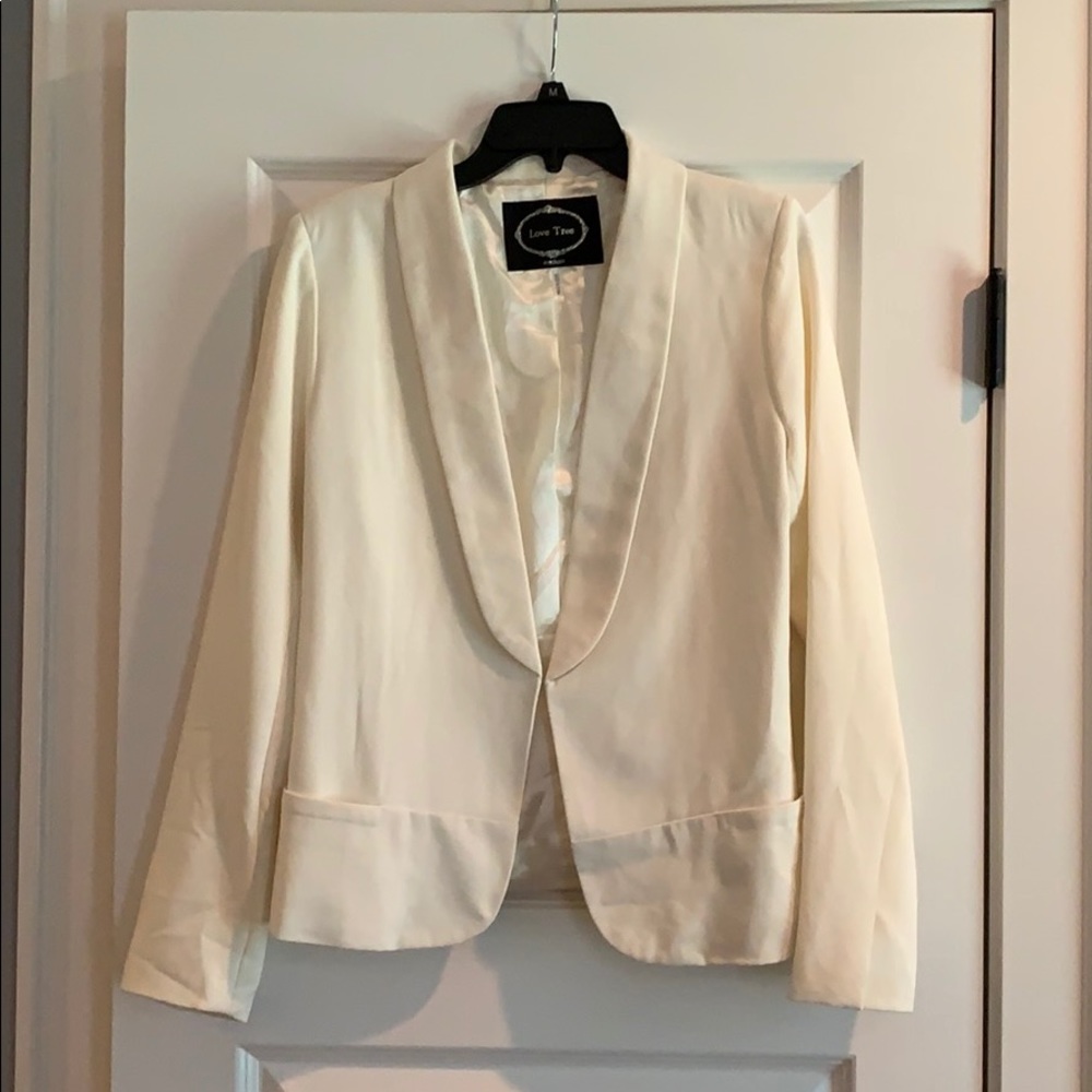 Women’s Off White Blazer - Tuxedo Style